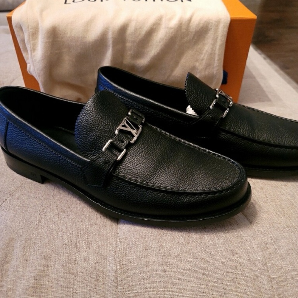 Louis Vuitton Men's Major Loafer